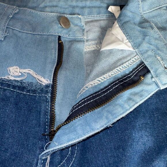 SHEIN Distressed Patchwork Jeans - Picture 3 of 7